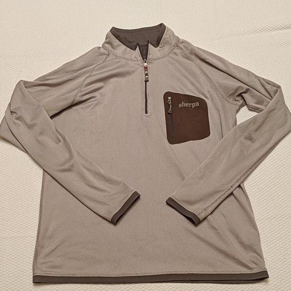 Sherpa Tops - ✨4 FOR $15✨ Grey and brown Sherpa pullover